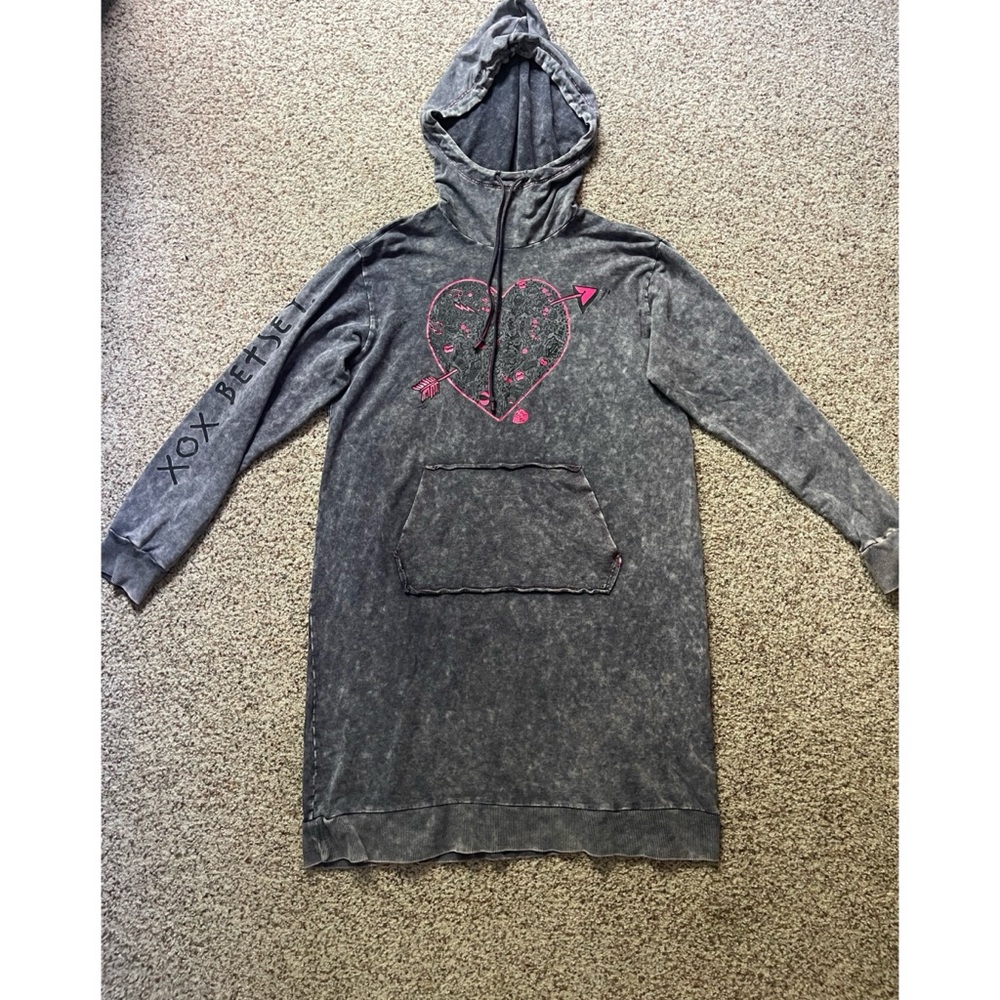 Torrid x betsey Johnson 1 sweatshirt tunic